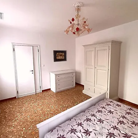 Apartmán Spacious With 3 Bedrooms