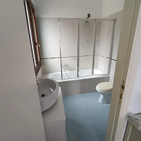 Spacious With 3 Bedrooms Venezia